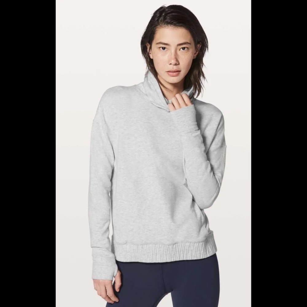 Lululemon Stress Less Pullover Size 6